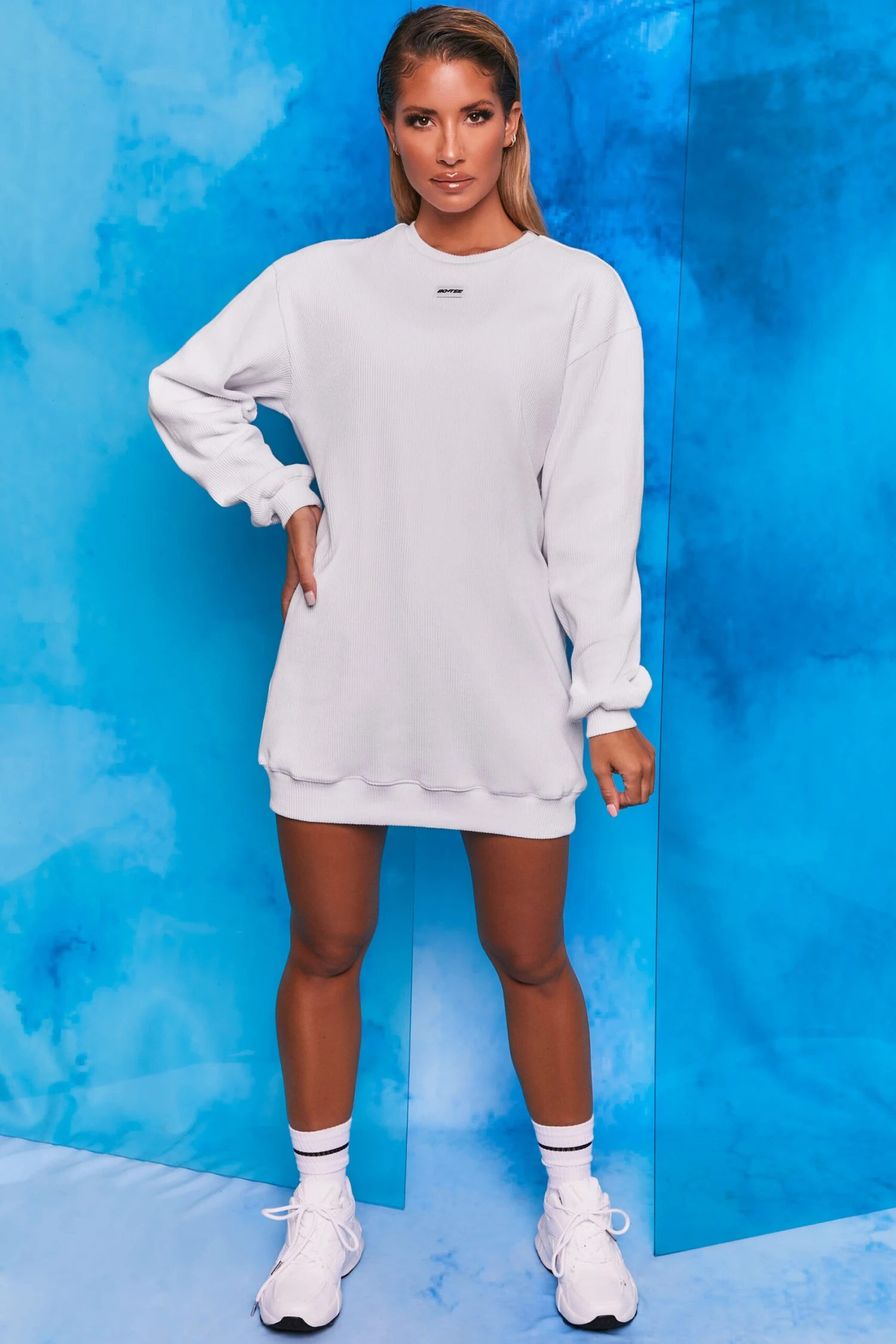 Recover - Sweatshirt In White - Image 6