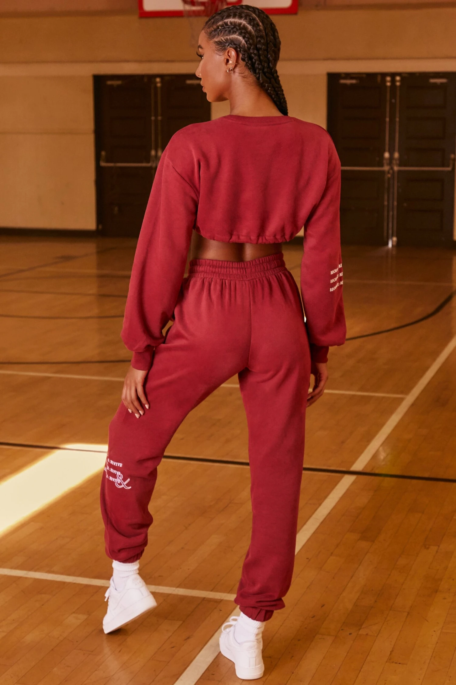 Keep Moving - Sweatshirt In Burgundy - Image 3