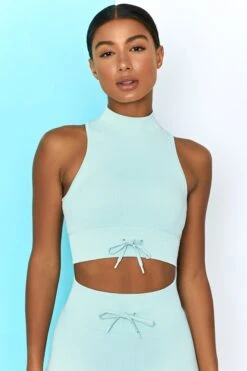 Miles Ahead - Crop Top In Light Blue