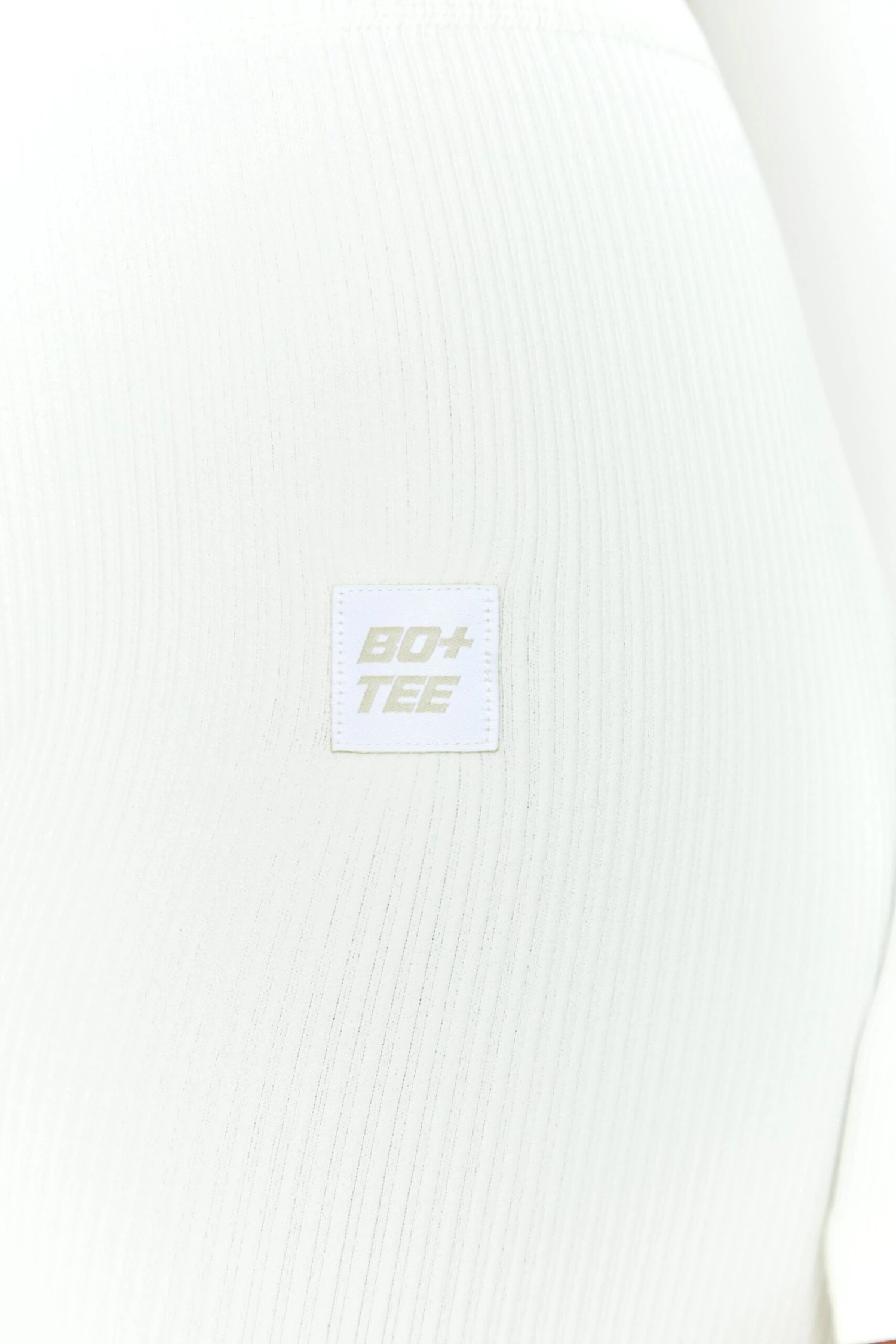 Long Distance - Shorts In White - Image 4