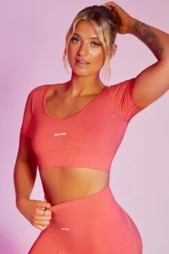 Mindset - Seamless Scoop Neck Crop Top In Coral