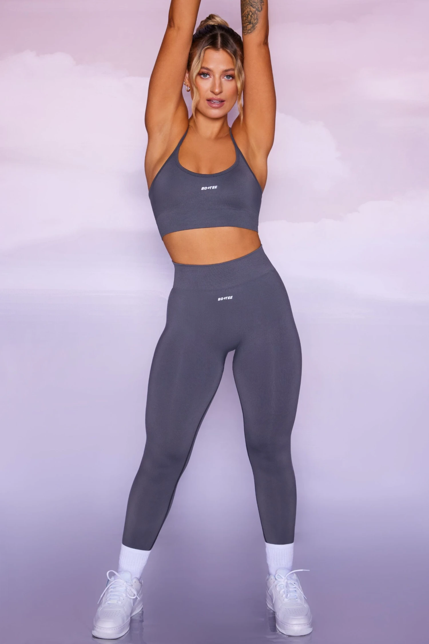 Superset - Curved Waist Seamless Leggings In Grey - Image 2
