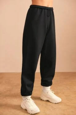 Pacific - Relaxed Fit Joggers In Black