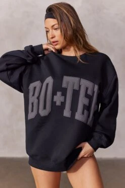 New Staples - Oversized Sweatshirt In Black