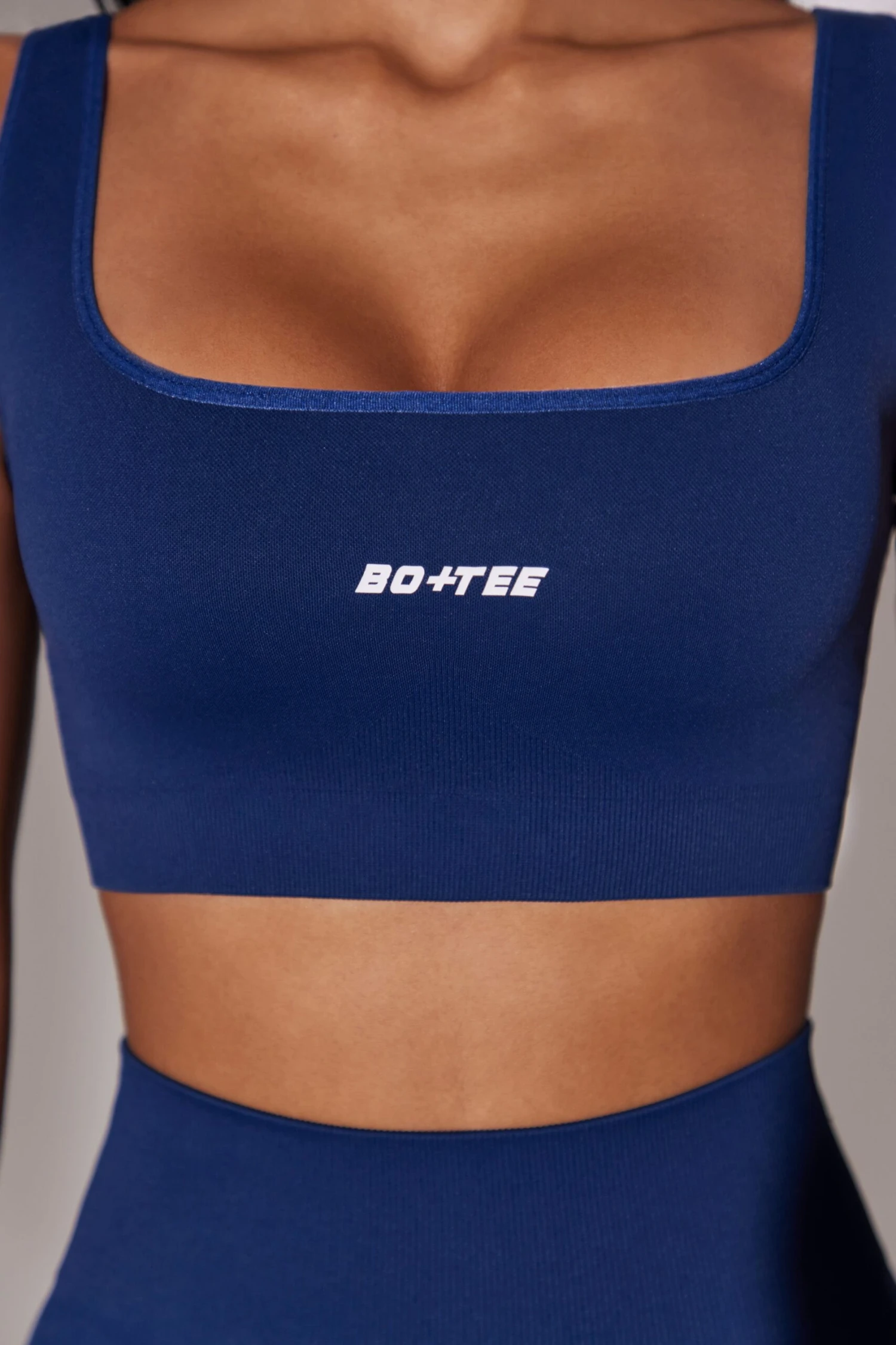 Ardour - Open Back Square Neck Sports Bra In Navy - Image 4
