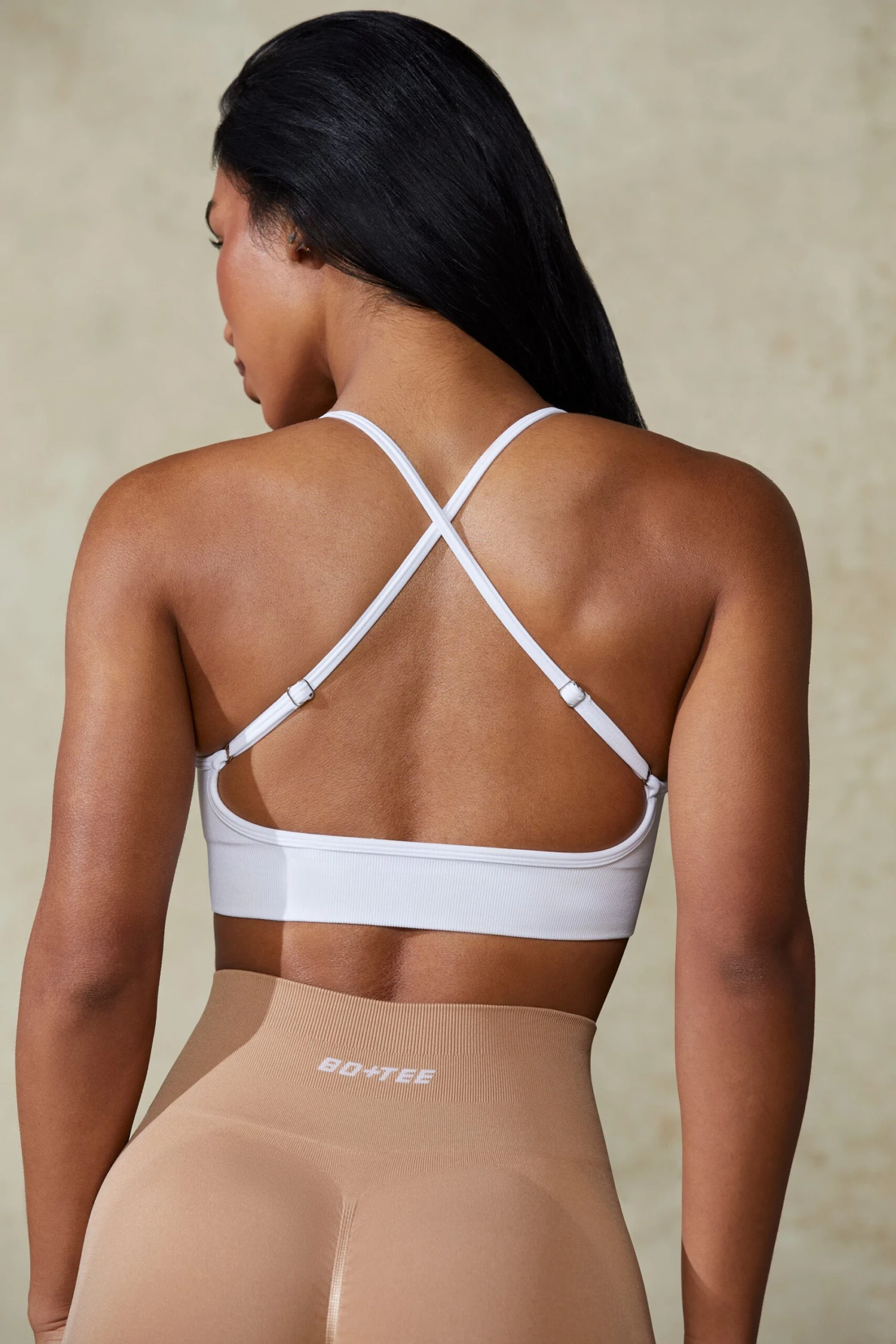 Definition - Low Back Define Luxe Sports Bra In White - Image 3