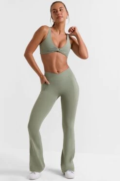 Match - Cross Waistband Flare Pocket Leggings In Bamboo Green