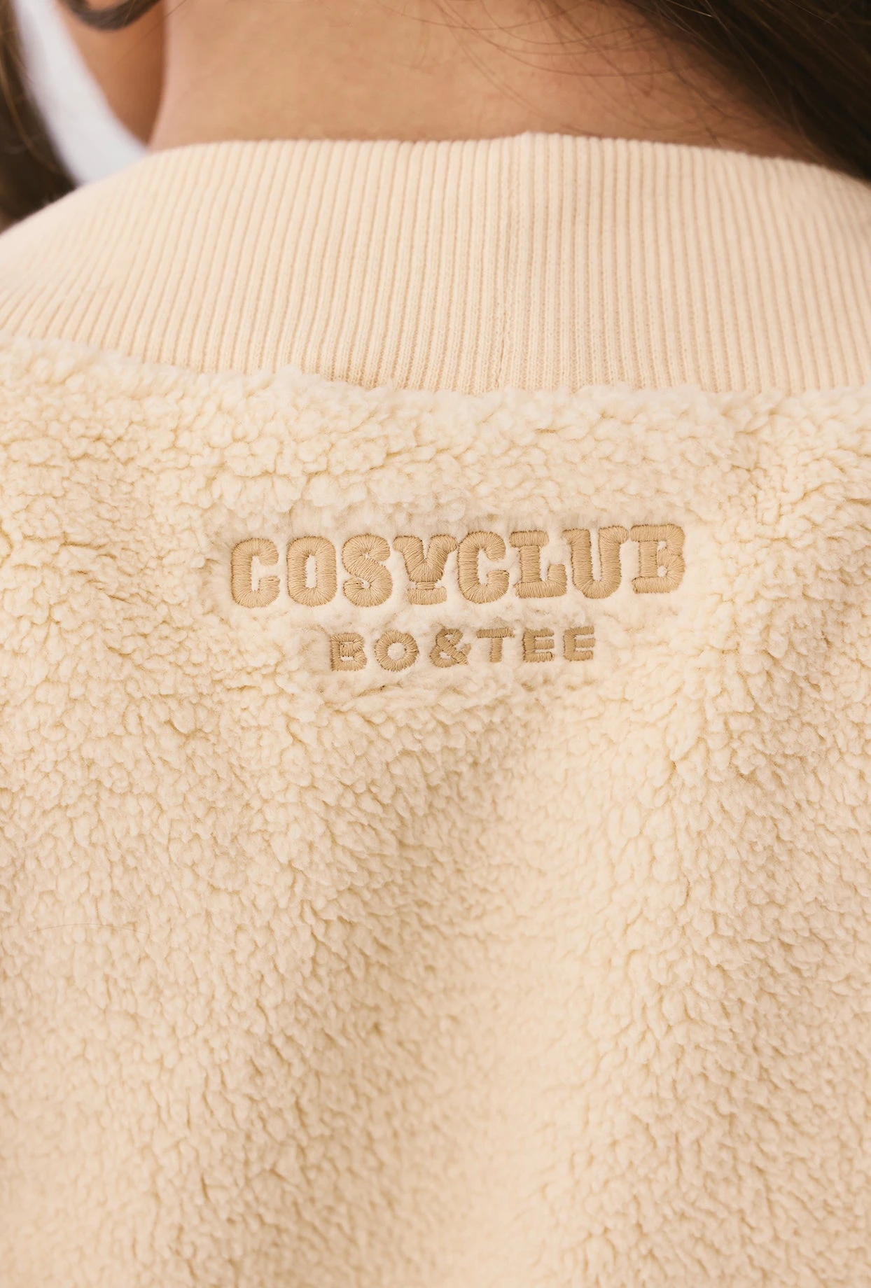 Mellow - Fleece Cropped Shrug In Cashmere - Image 7