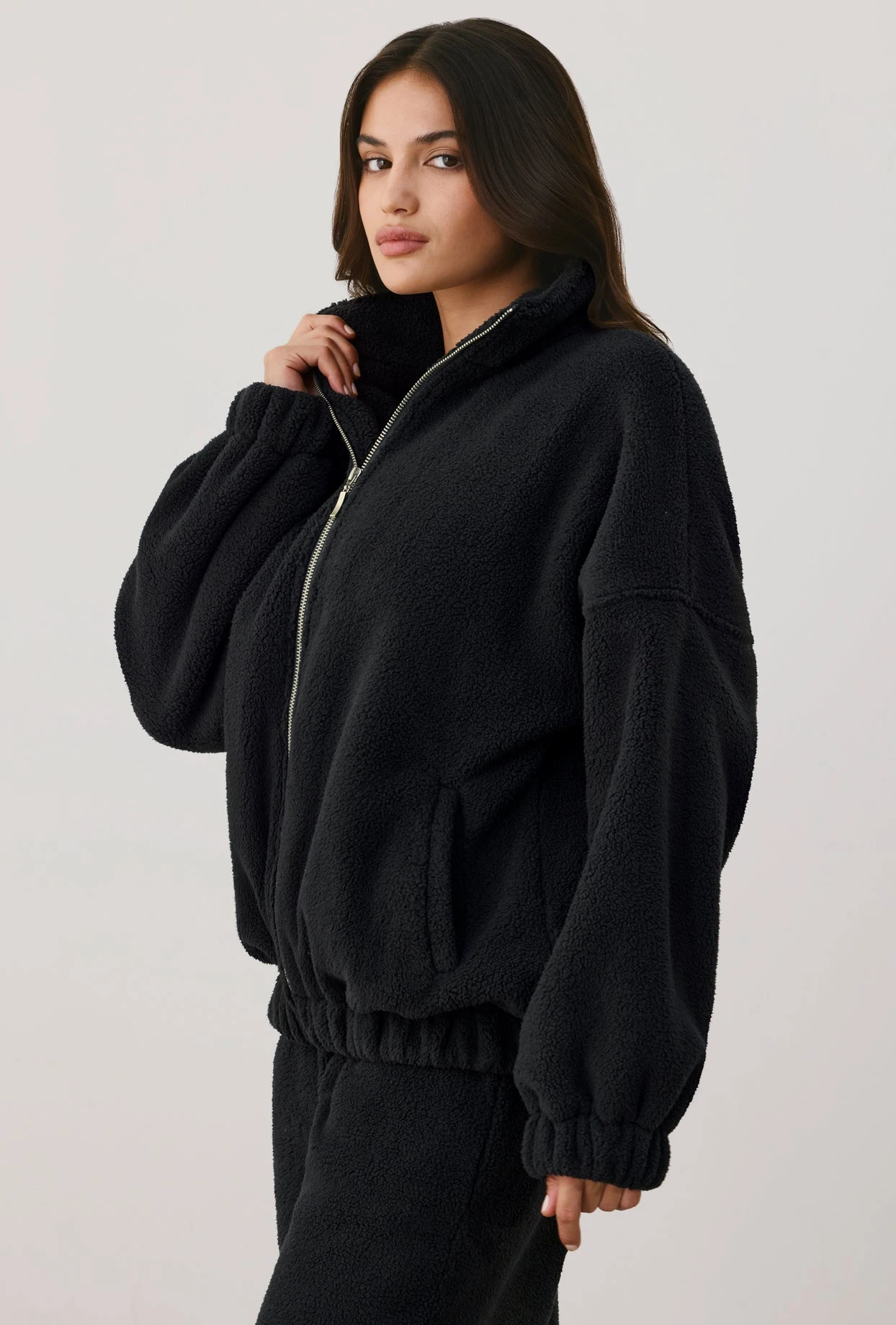 Cushy - Oversized Fleece Zip Up Jacket In Onyx - Image 2