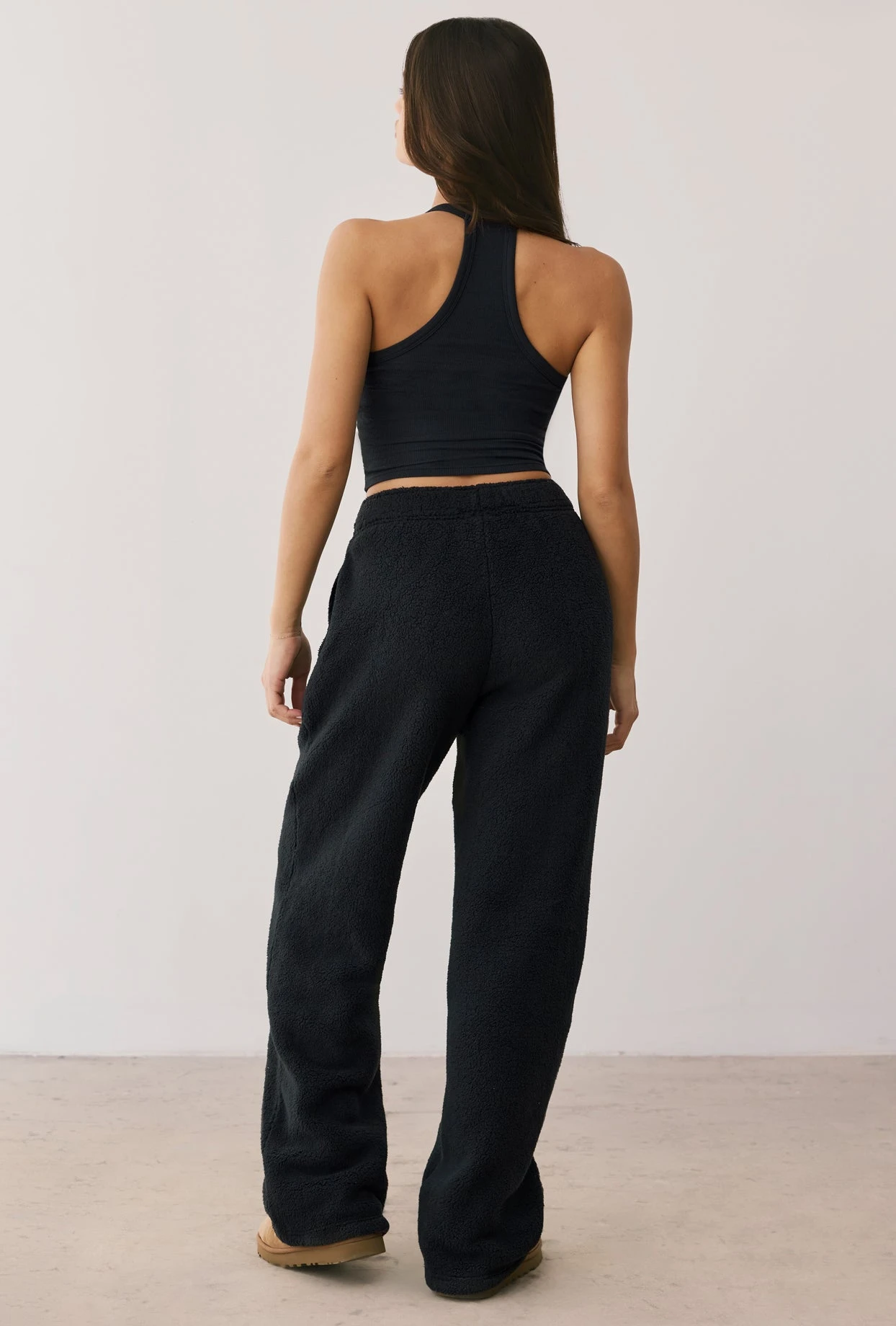 Laze - Petite Fleece Wide Leg Joggers In Onyx - Image 3