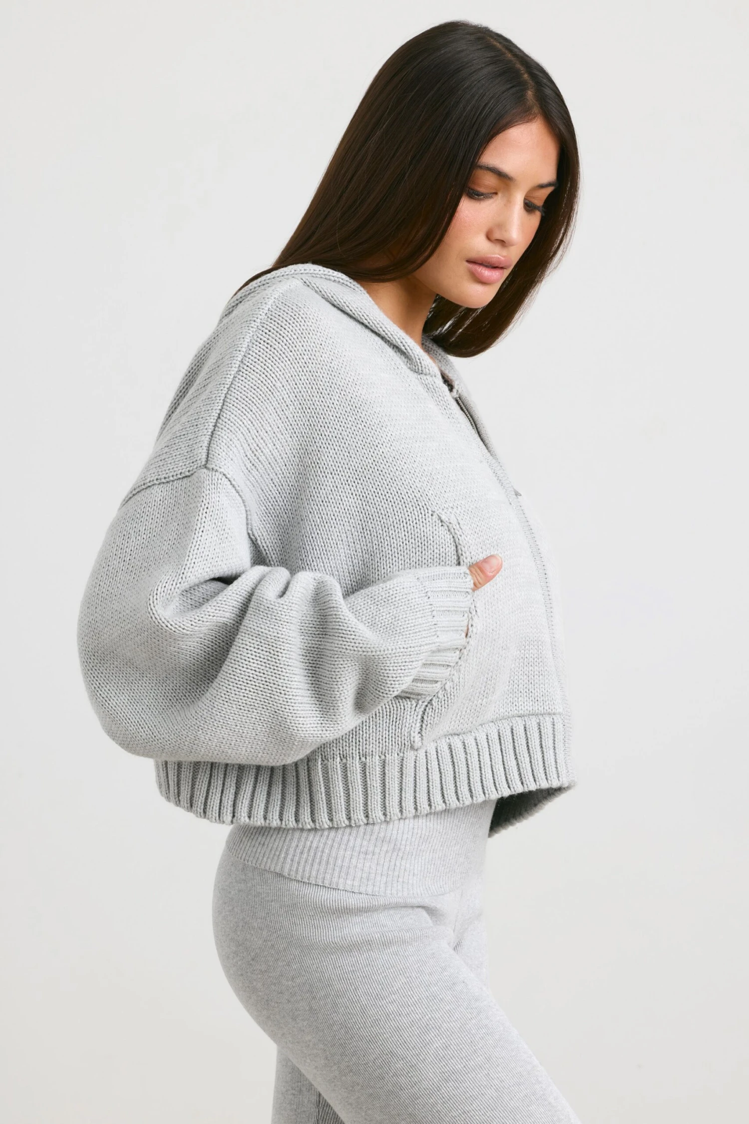 True - Cropped Zip Up Chunky Knit Hoodie In Heather Grey - Image 2