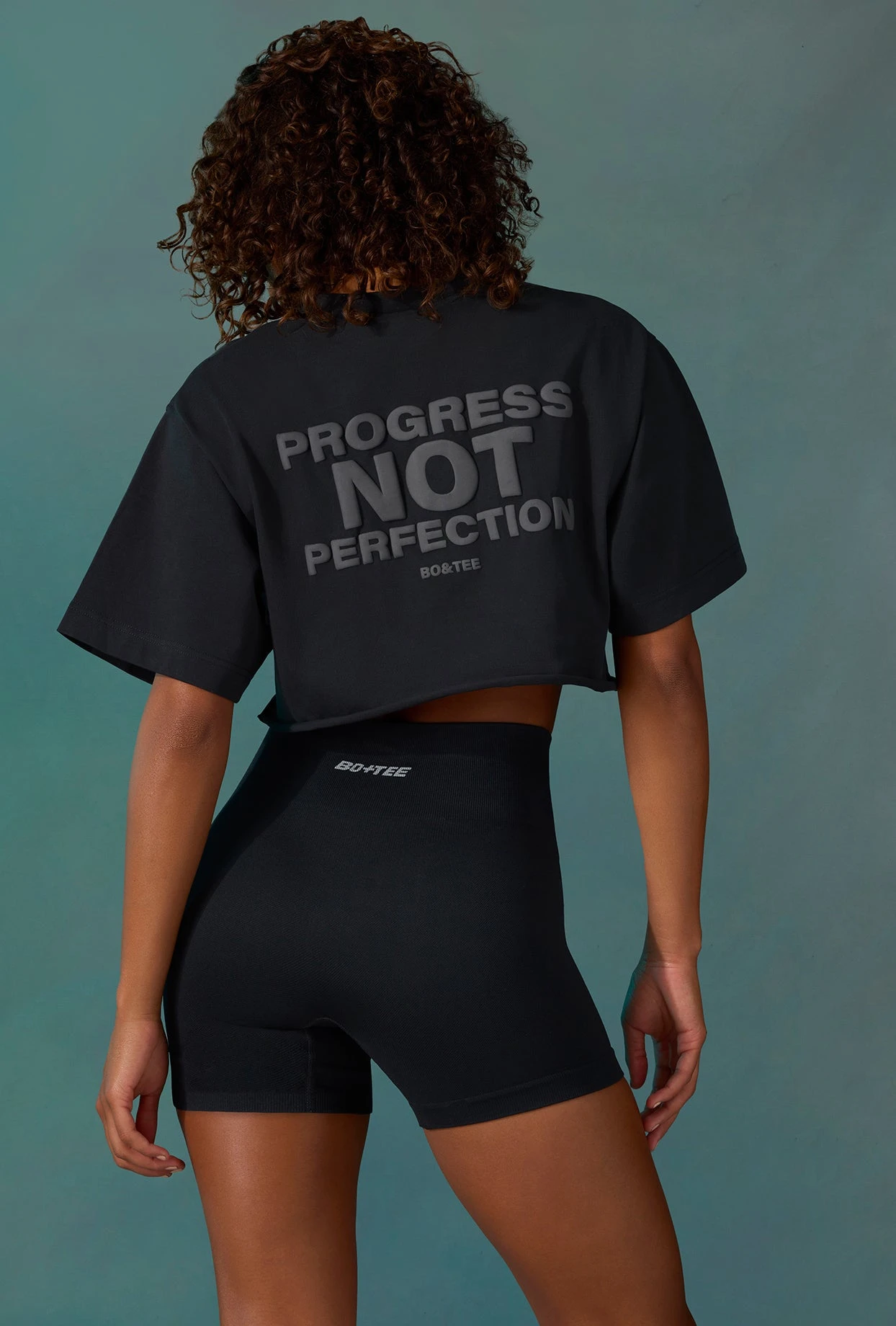 Level Up - Cotton Cropped Oversized T-Shirt In Black - Image 3