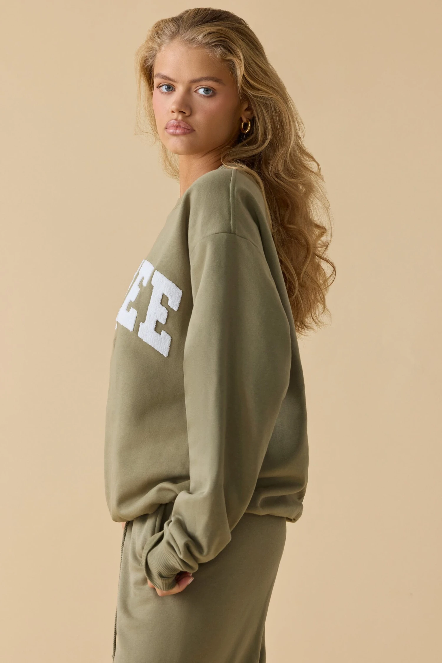 Signature - Oversized Crew Neck Sweatshirt In Soft Olive - Image 2