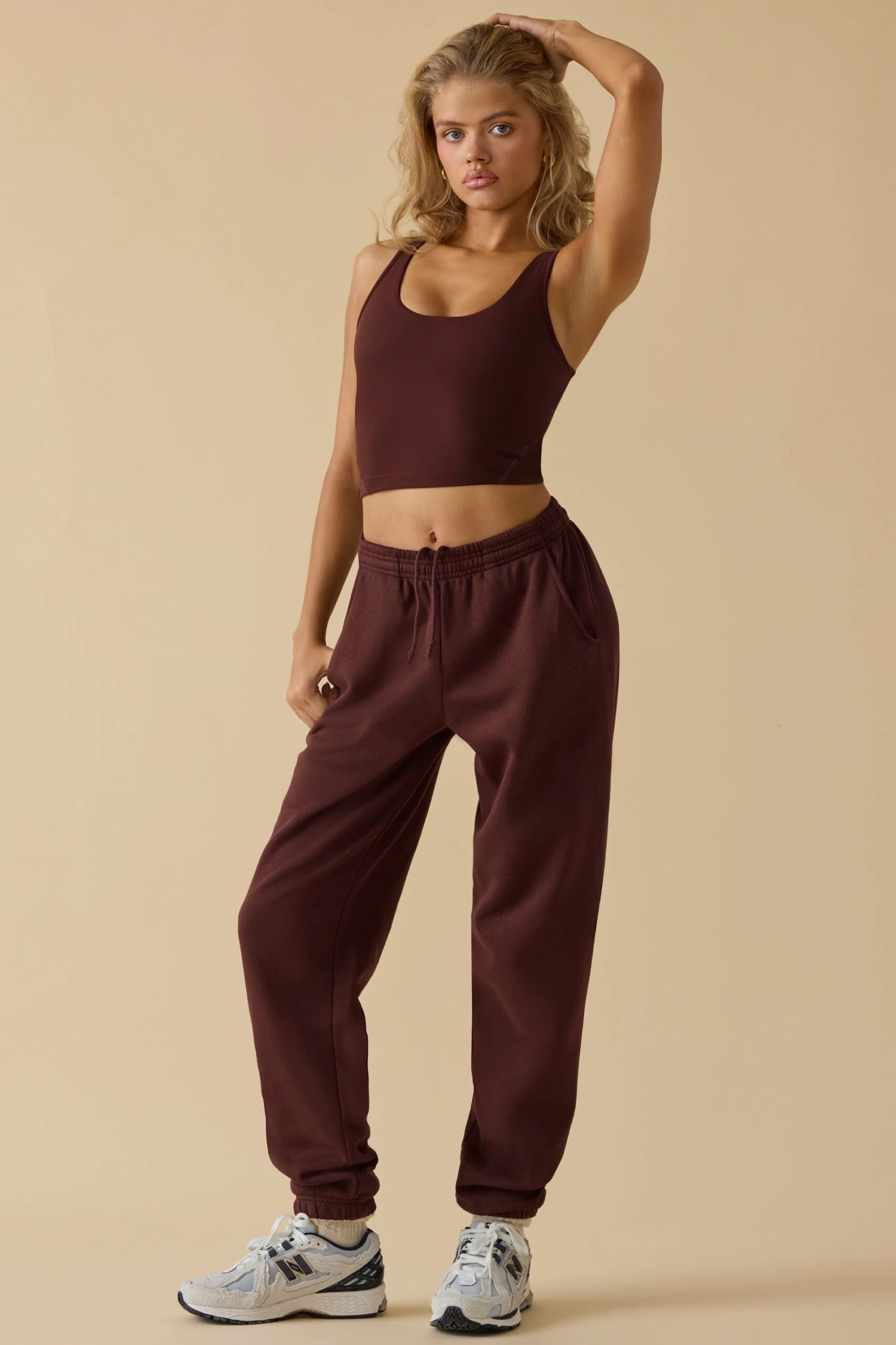 Ultimate - Petite Mid-Rise Joggers In Mahogany - Image 7