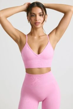 Exclusive - V-Neck Define Luxe Sports Bra In Bubblegum Pink
