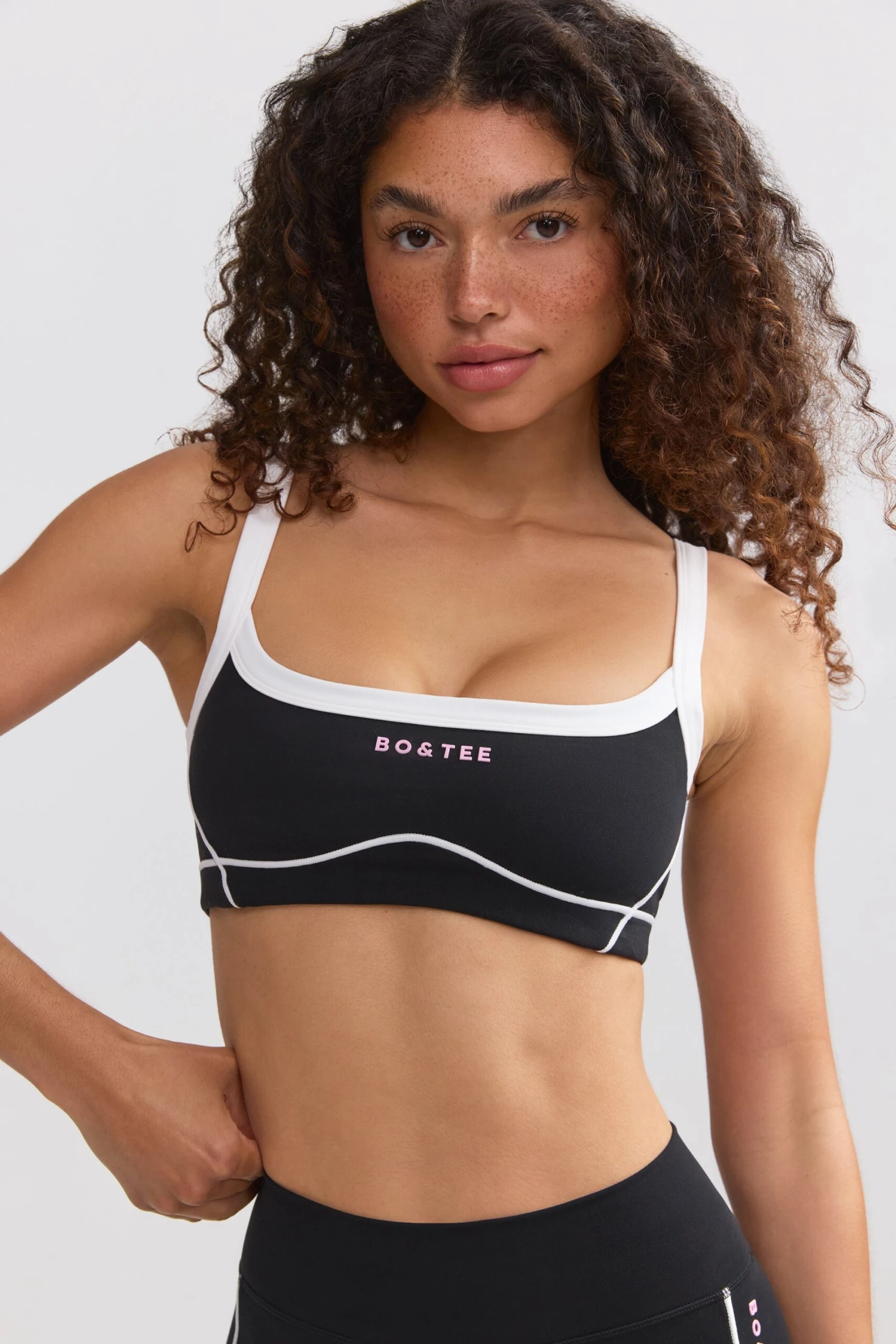 Soft Active Contrast-Trim Sports Bra In Black - Image 7